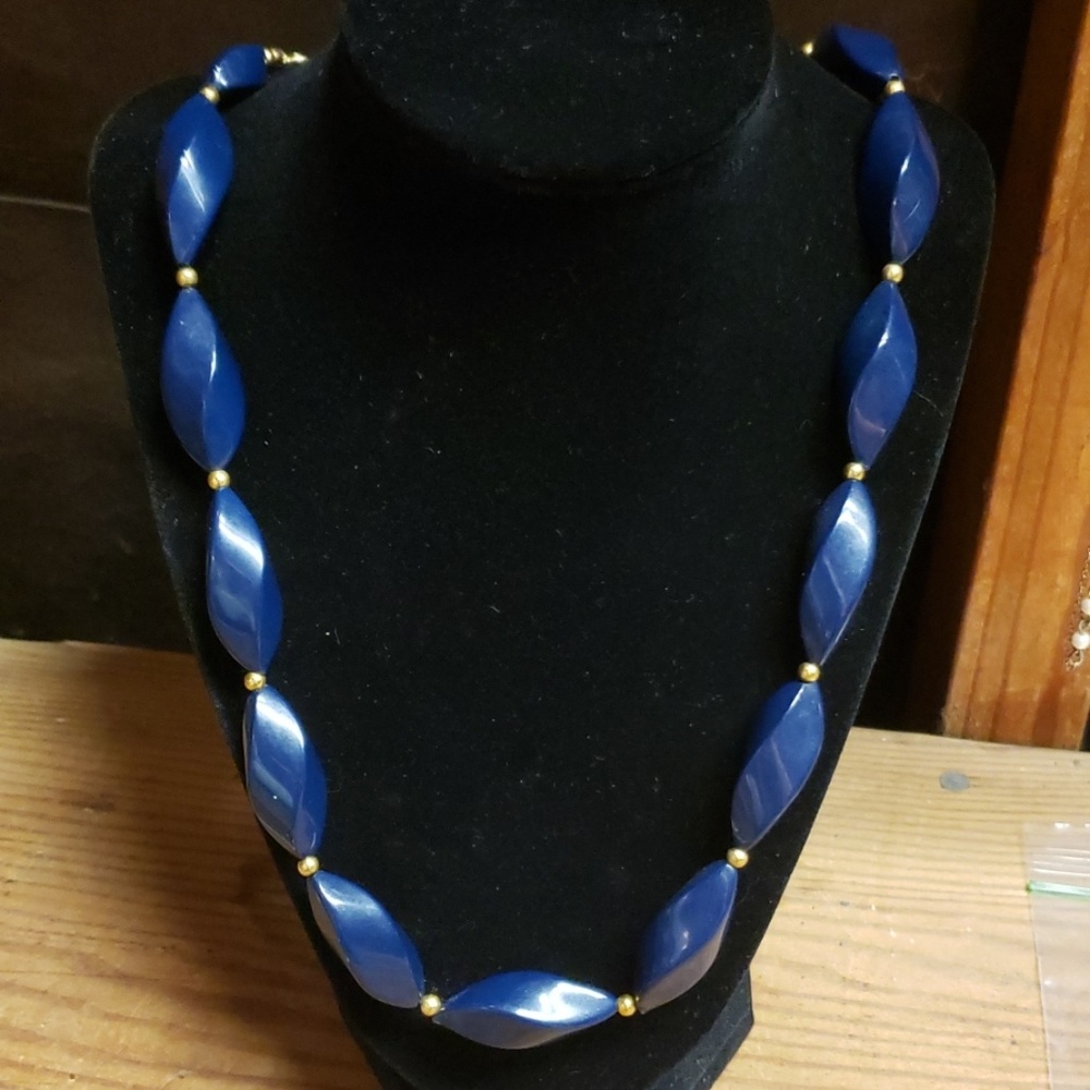 Vintage Tri-Fari Blue Necklace